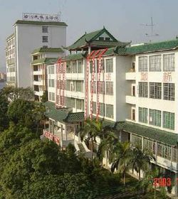 右江民族医学院